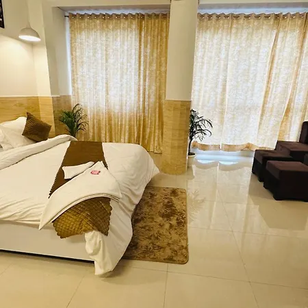 Hotel Relax In - Noida Sector 18-3