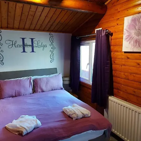 Heronstone Lodges Retreat-2