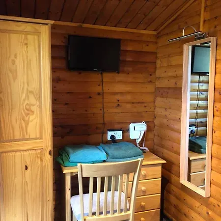 Heronstone Lodges Retreat-3