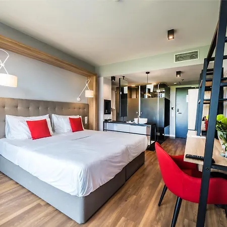Up Hotel Budapest-3