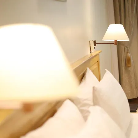 Hotel Willow Banks, Mall Road Shimla-2