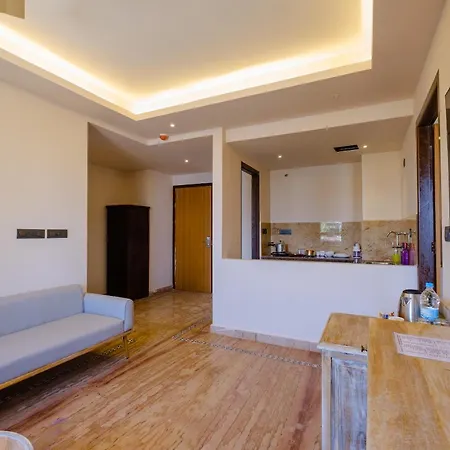Infinia Stays - A Luxury Boutique Hotel-3