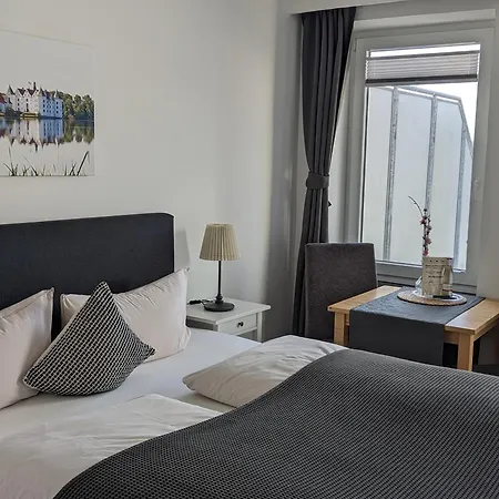 Hotel Am Wasserschloss Gluecksburg-3