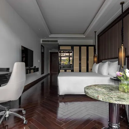 Elegant Mansion 88-2