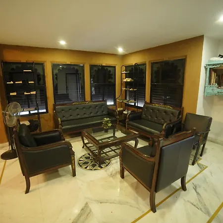 Hotel Udai Niwas By The Lake-3