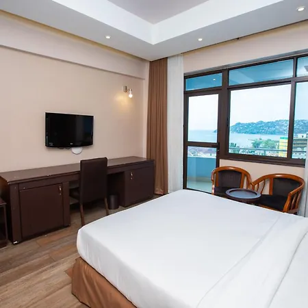Gold Crest Hotel-2