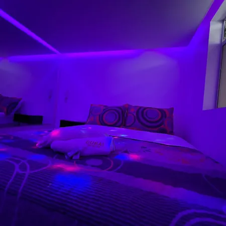Dubai Motel Vip-3