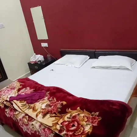 Gajanan Hotel-3