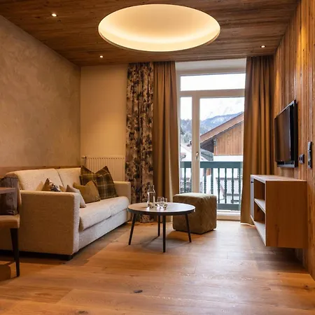 Hotel Sonnenspitze-3