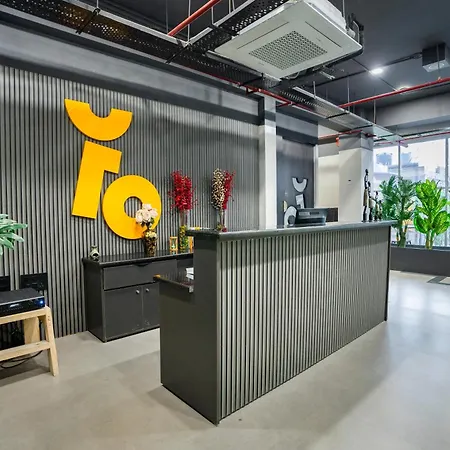 Naptapgo - Japanese Premium Pod Hotel - Walk To Noida Electronic City Metro! Wifi, Lounge-2