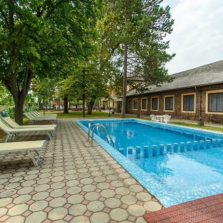Bl Garden Panzio-2