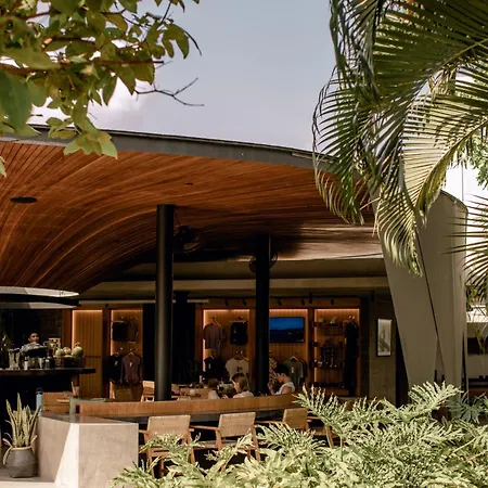 Wave House Boutique Surf Retreat - Adults Only-3