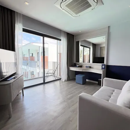 Seabed Grand Hotel Phuket-2