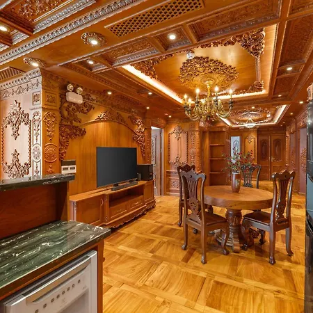 Monalisa Luxury Hotel-3