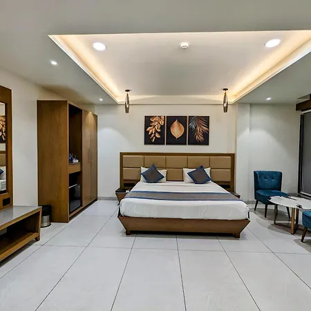 Hotel Red Chillee Restro-3