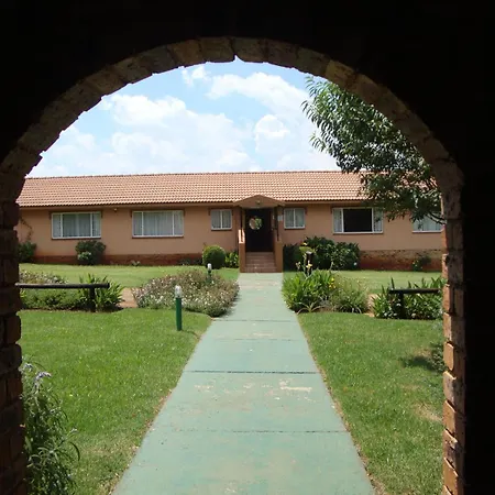 Gateway Guesthouse-3