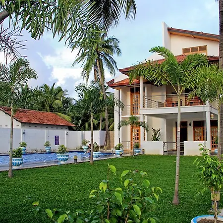 Bluewater Beach Resort-3