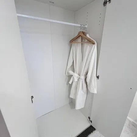 Stunning Double Room Sw2 Near To Brixton-3