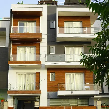Lime Tree Hotel Pulkit Gurgaon-Artemis Hospital, Nearest Metro Huda City Centre-3
