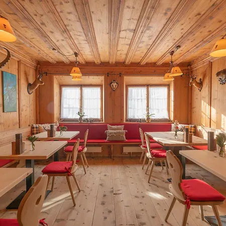 Gasthaus & Hotel Berninahaus-2