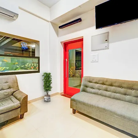 Townhouse Inn24 Airport-2