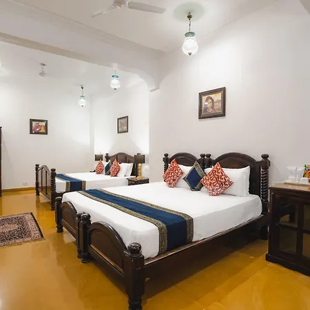 Hotel The Golden House-2