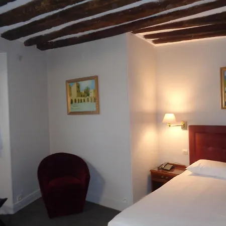 Hotel Les Degres De Notre Dame-3