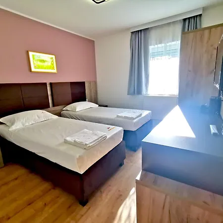 Home Inn Hotel-3