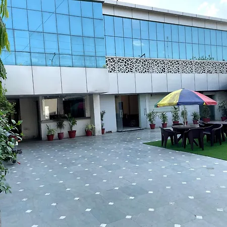 Malaya House --Couples, Family, Corporate Favorite-- Near Bmc Chowk Iconic Mall-2
