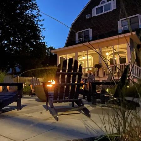 White Sails Inn-2