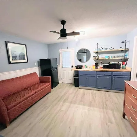The Panacea Motel-2
