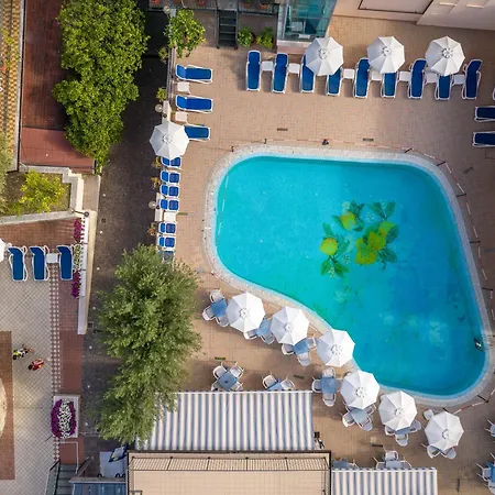 Hotel Garda Bellevue-3