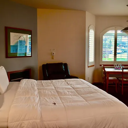 Anaco Bay Inn-3