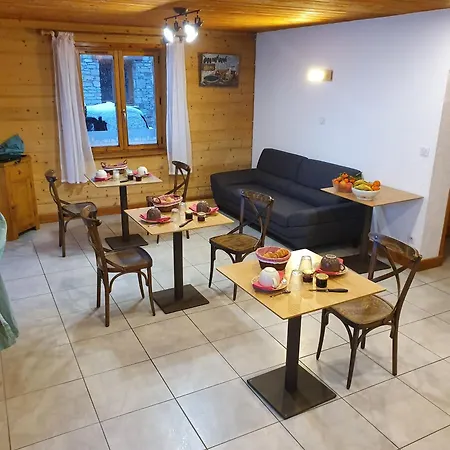 Chalet Le Bois Joli-2