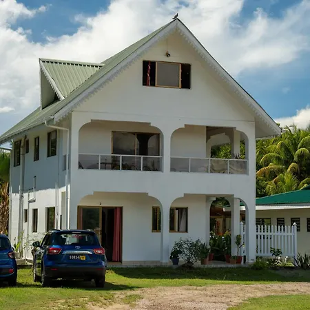 Tropical Beach House-2