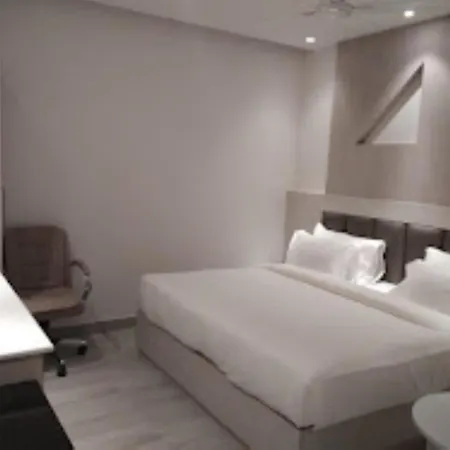 Hotel Midtown , Bareilly-2