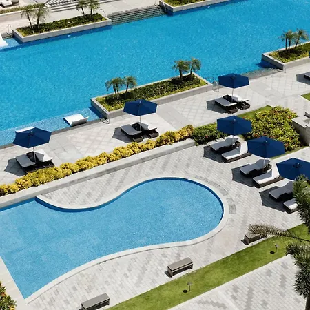 Sheraton Grand Danang Beach Resort & Spa-3