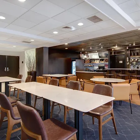 Courtyard By Marriott State College-3