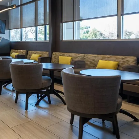 Springhill Suites By Marriott Woodbridge-2