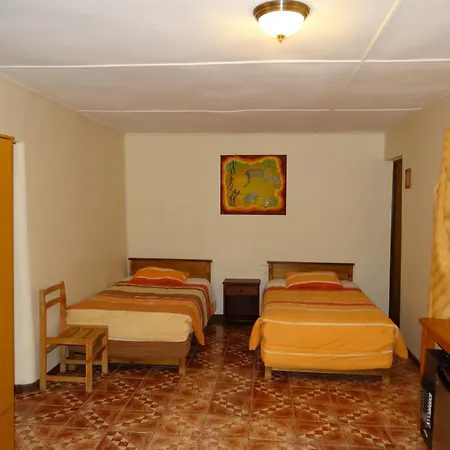Inti & Killa Hostal-3