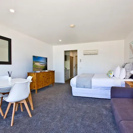 Lorne Bay View Motel-3