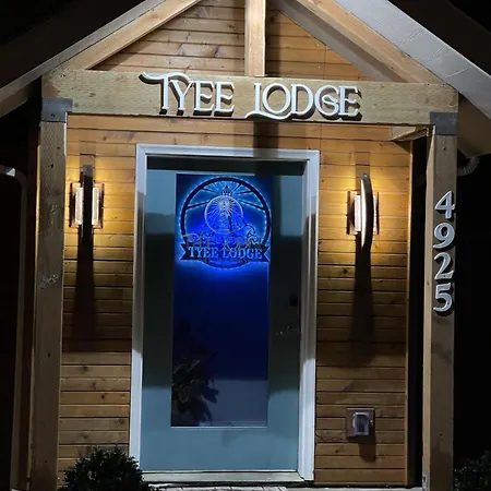 Tyee Lodge Bed And Breakfast-3