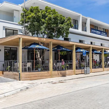 Plett Quarter Hotel - Lion Roars Hotels & Lodges-3