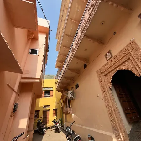 Haveli Laxmi Vilas-3