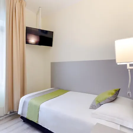Hotel Aurora-2