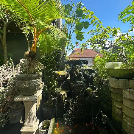 Sari Buana Bed&Breakfast-3