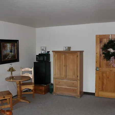 Edelweiss Resort Greer-2