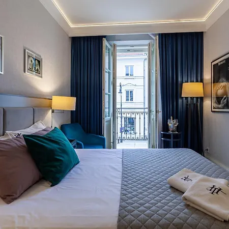 Hotel Teatro Boutique Old Town - Destigo Hotels-3