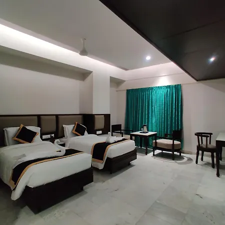 Hotel Saratharajans-2