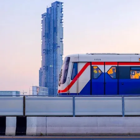 Holiday Inn Express & Suites Bangkok Central Pier By Ihg-3